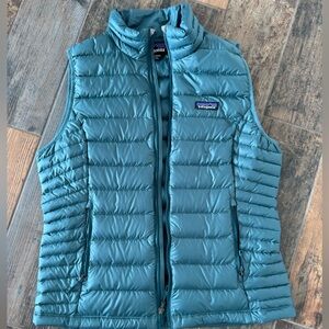 Women’s Teal Puffer Vest